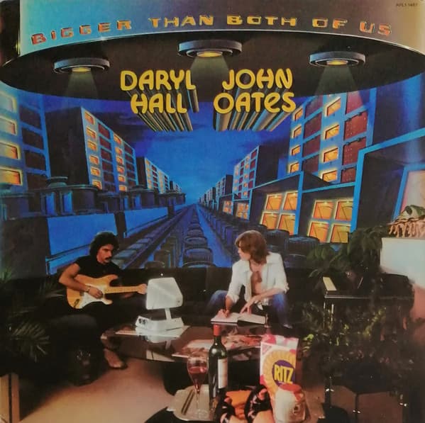 Daryl Hall & John Oates — Bigger Than Both Of Us